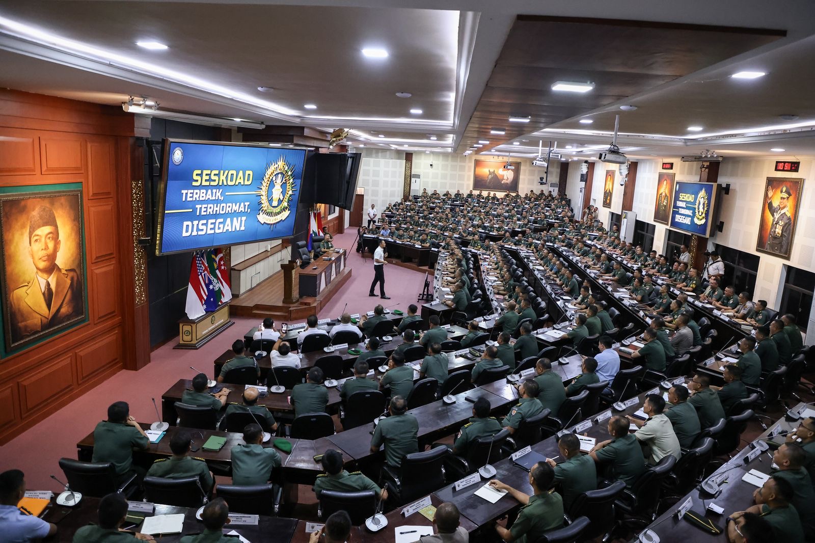 Berikan Kuliah Umum di Seskoad, Menko AHY: Sinergi antara Pembangunan Infrastruktur dan Pertahanan Menjadi Penting
