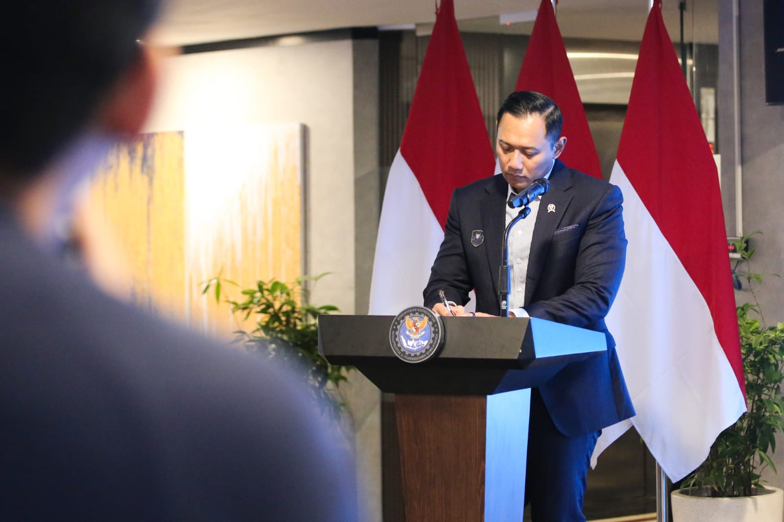 Paparkan Kinerja Setahun di Pemerintahan Presiden Prabowo, Menko AHY Perkuat Pembangunan Infrastruktur dan Sukseskan Swasembada