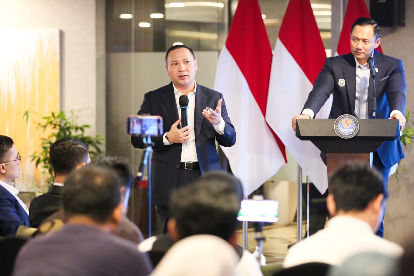 Paparkan Kinerja Setahun di Pemerintahan Presiden Prabowo, Menko AHY Perkuat Pembangunan Infrastruktur dan Sukseskan Swasembada