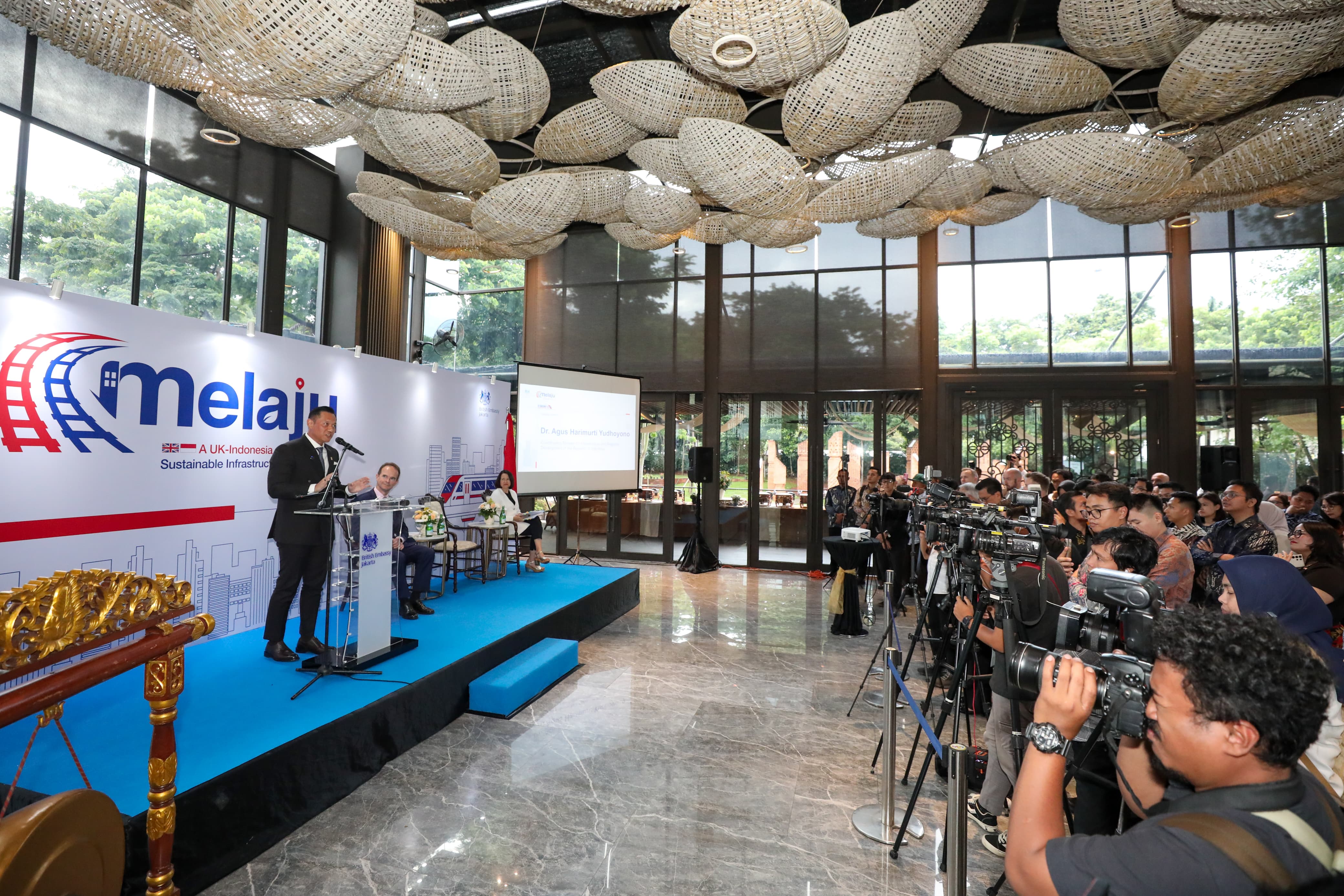 Menko AHY Hadirkan Solusi Infrastruktur Berkelanjutan Lewat Peluncuran MELAJU Kerjasama  Indonesia-Inggris