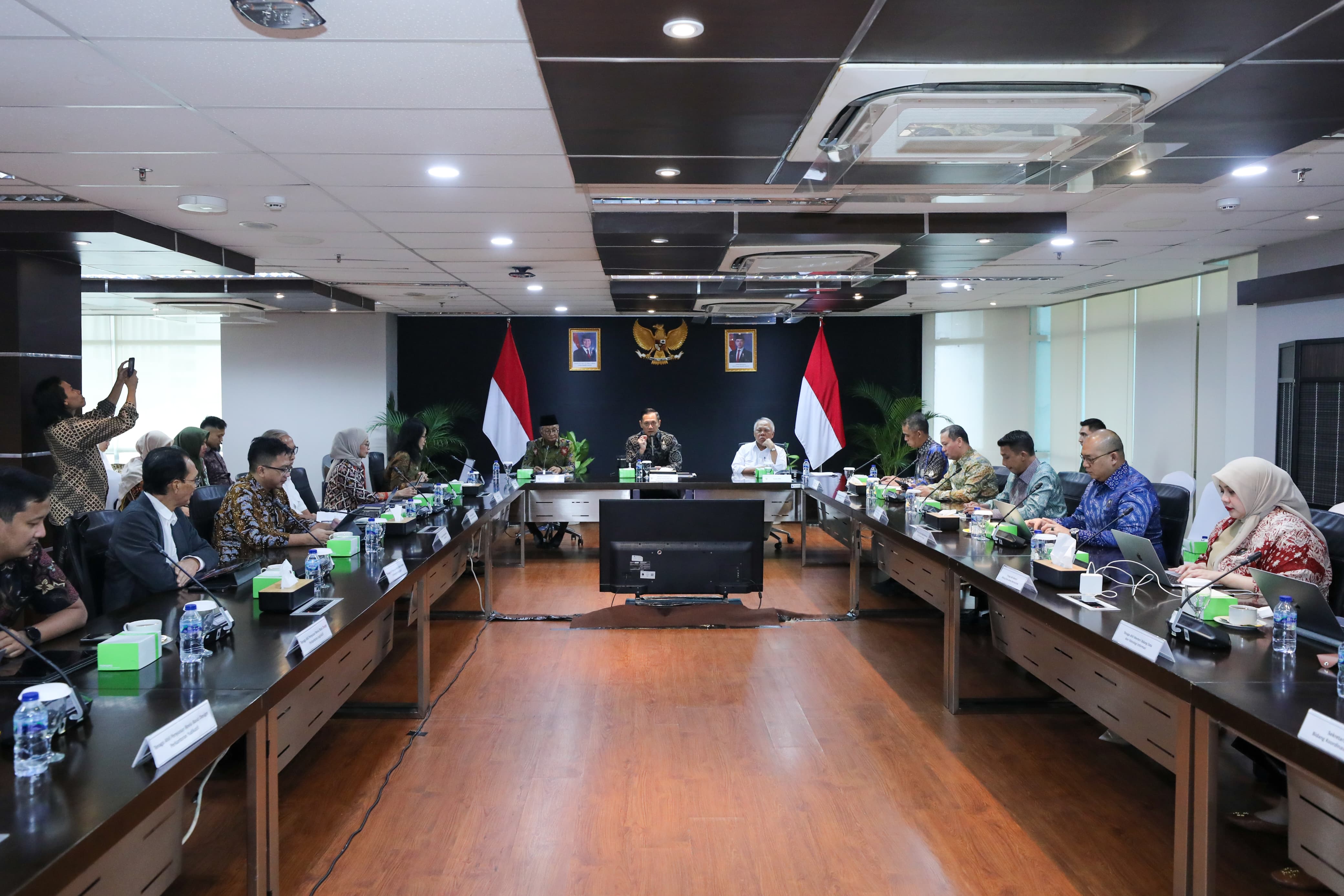 Koordinasikan Pembangunan IKN, Menko AHY: Cerminan Identitas Indonesia di Panggung Dunia  