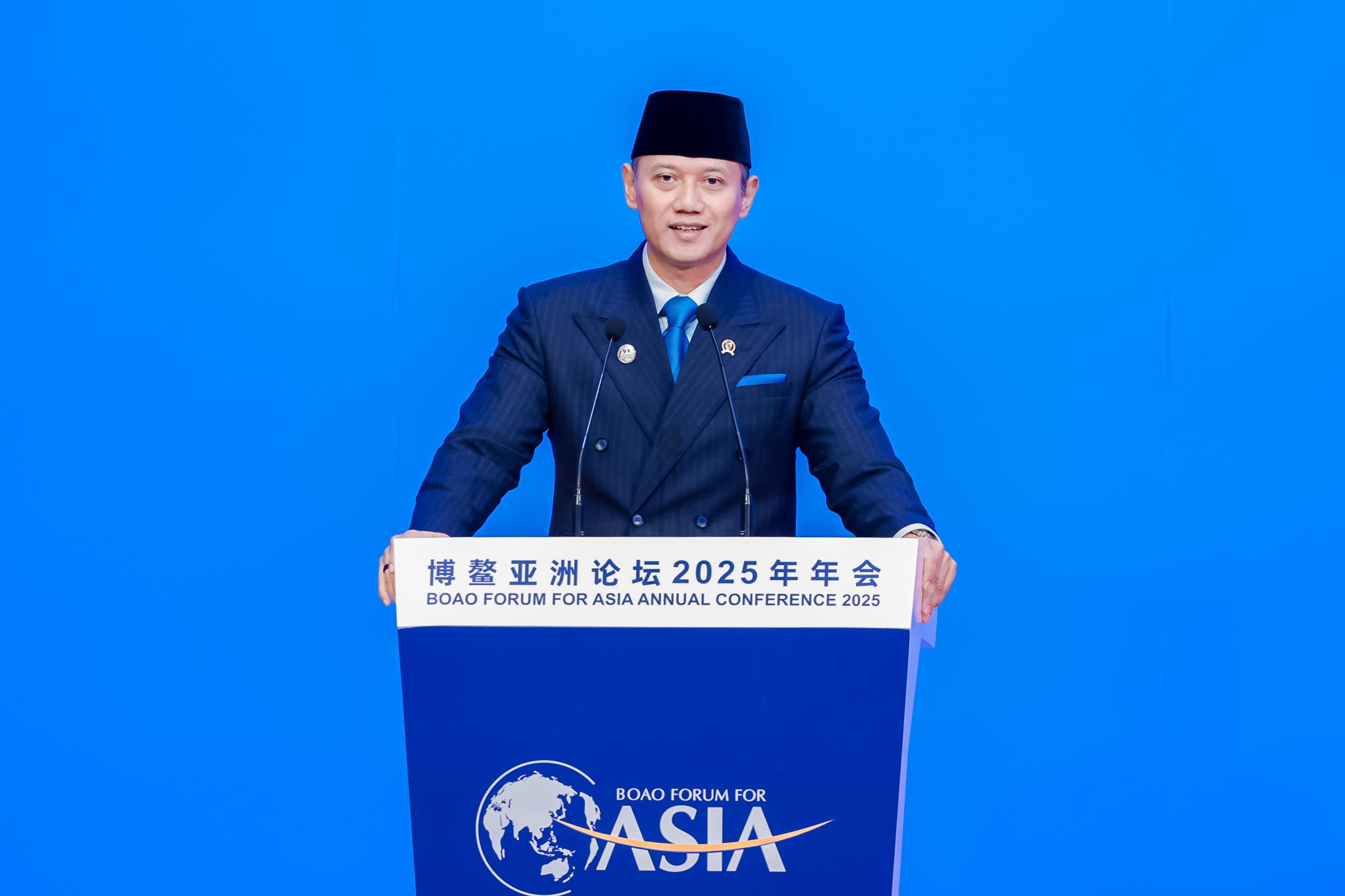 Di Forum Ekonomi Terbesar se-Asia, Menko AHY Tegaskan Infrastruktur Harus Melayani Masyarakat