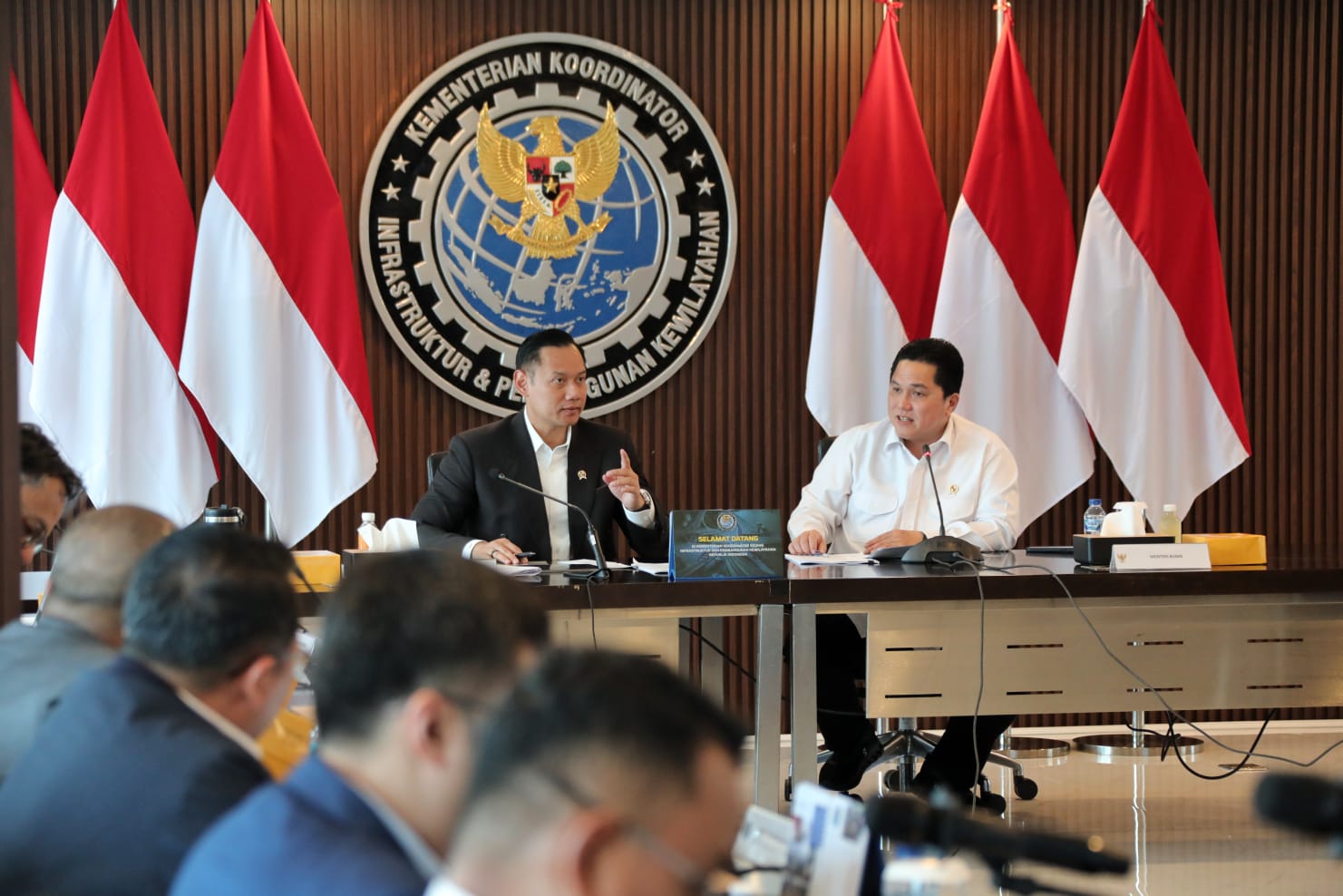 Sukseskan Arahan Presiden Prabowo, Menko AHY Gelar Rakor RUU Sistranas dan Proyek Kereta Cepat Bersama Kementerian/Lembaga