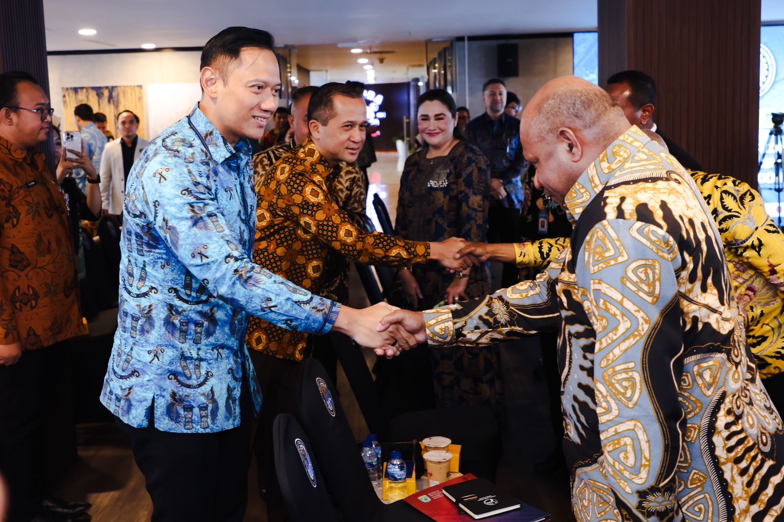 Bertemu Para Gubernur Papua, Menko AHY: Percepatan Pembangunan Infrastruktur Wilayah Timur Indonesia untuk Pemerataan dan Kesejahteraan