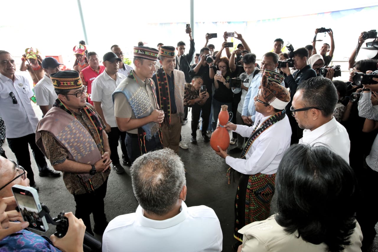 Dorong Percepatan Peningkatan Kapasitas Bandara Internasional Komodo, Menko AHY: Untuk Pertumbuhan Wisata dan Ekonomi