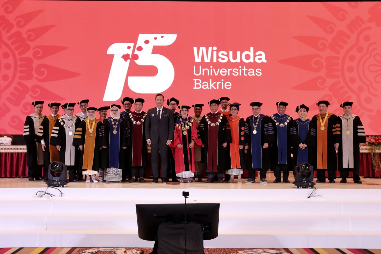 Inspirasi Wisudawan Universitas Bakrie, Menko AHY: Kerja Keras dan Kolaborasi Tentukan Masa Depan Bangsa