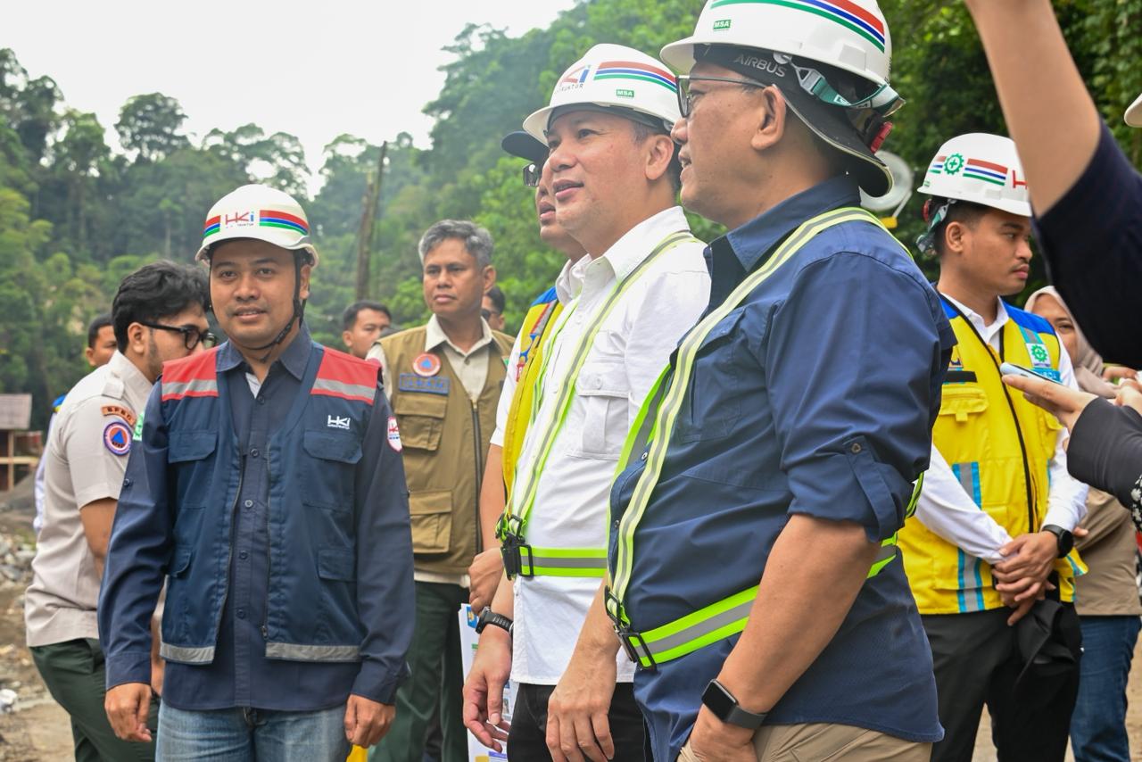 Di Sumatra Barat, Deputi Kemenko Infra Bawa Bantuan & Bahas Rencana Rehabilitasi & Rekonstruksi untuk Infrastruktur Dasar