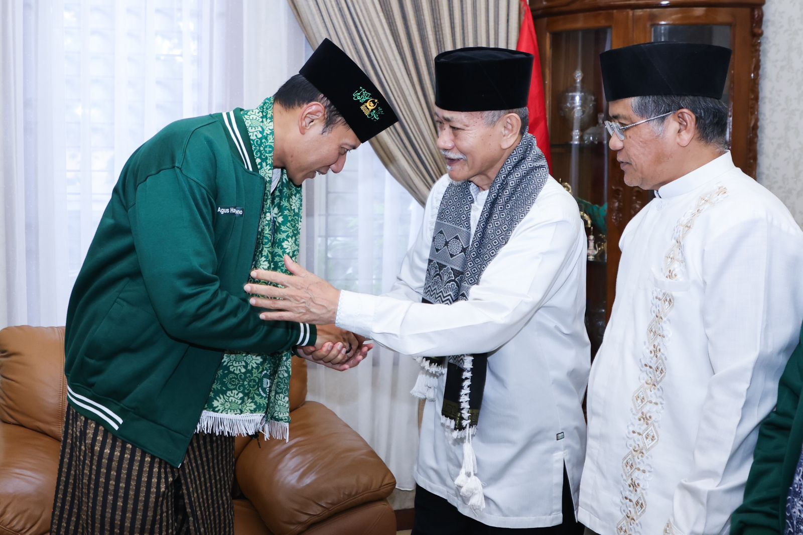 Silaturahmi ke Mathla’ul Anwar, Menko AHY Perkuat Sinergi dan Dorong Penguatan Infrastruktur Banten Selatan