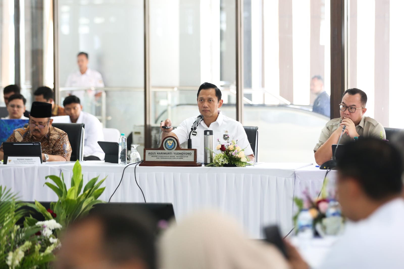 Percepat Pengembangan Kereta Trans Sumatra, Kalimantan dan Sulawesi, Menko AHY Tekankan Sinergi dan Pembiayaan Kreatif