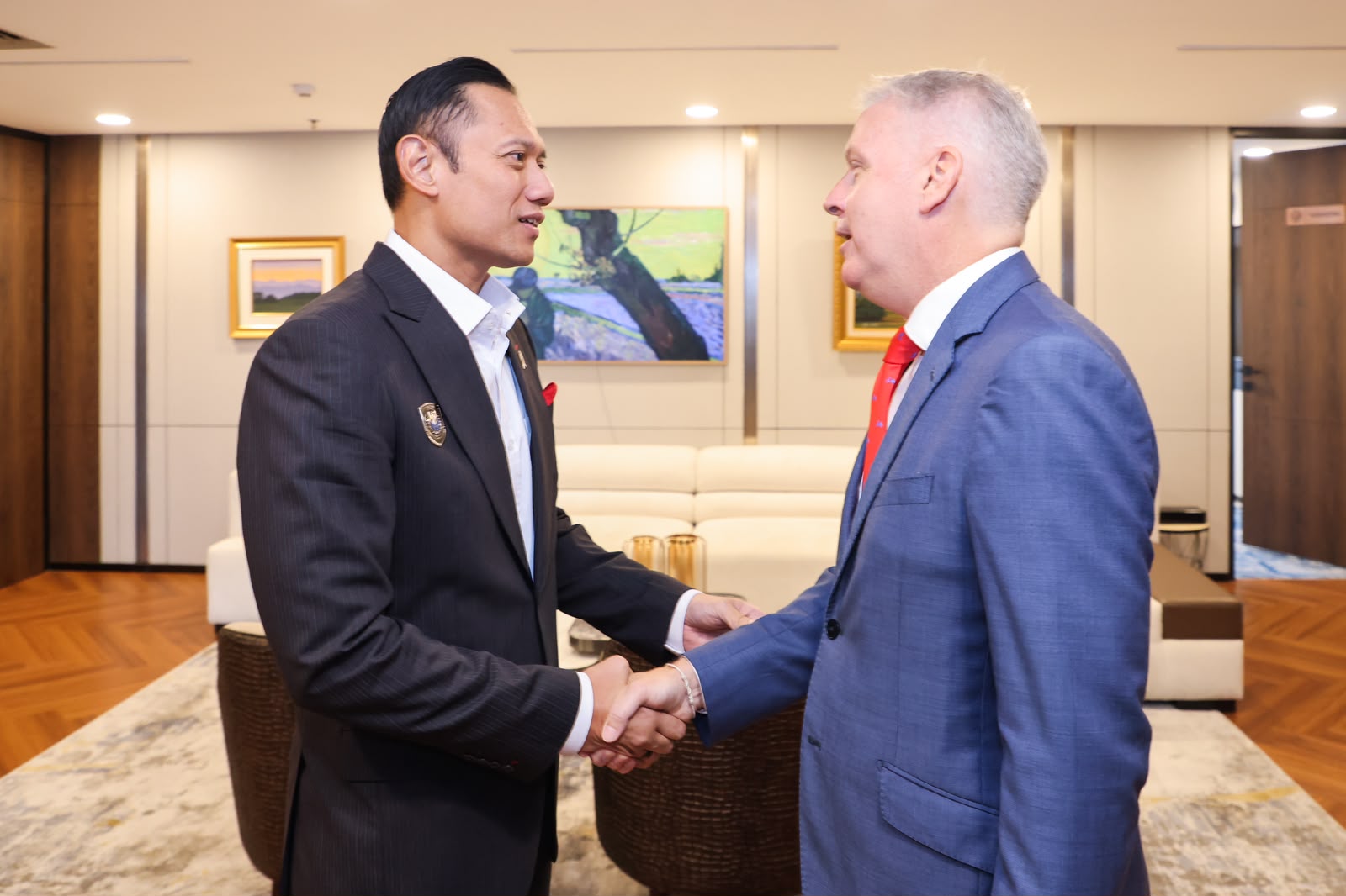 Menko AHY Sambut Akhir Masa Tugas Dubes Kanada, Dorong Kelanjutan Kemitraan Strategis di Bidang Infrastruktur