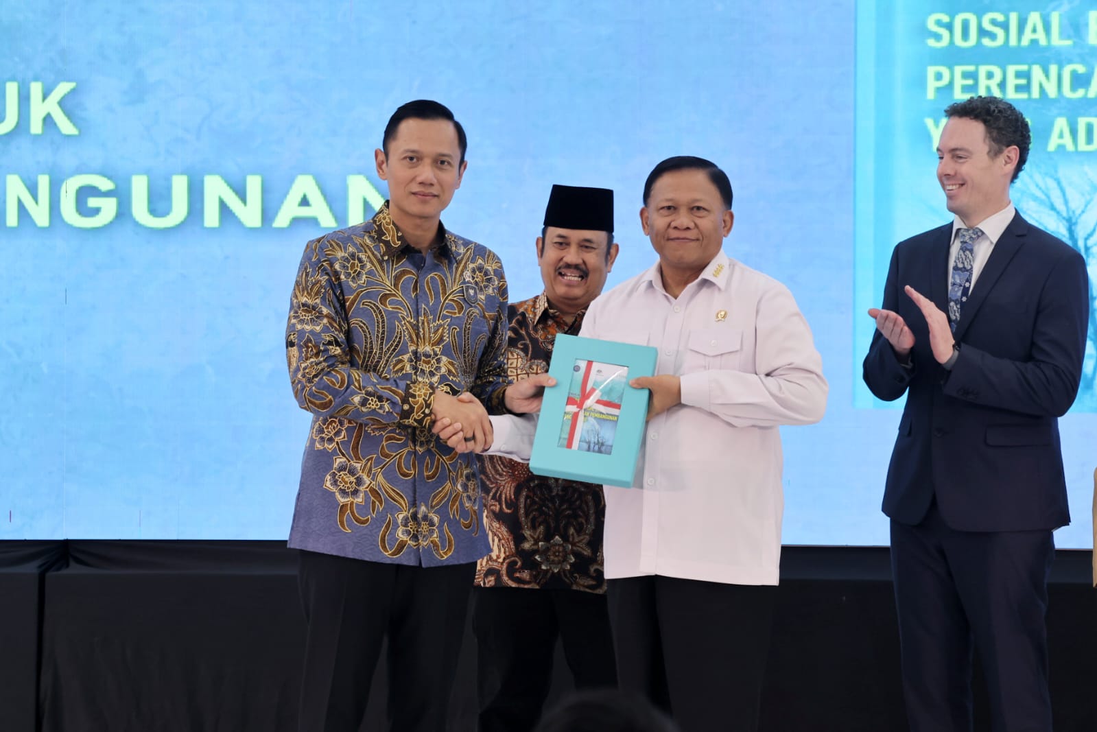Menko AHY: Kenaikan Muka Air Laut Bukan Sekadar Persoalan Infrastruktur, Melainkan Kemanusiaan dan Peradaban