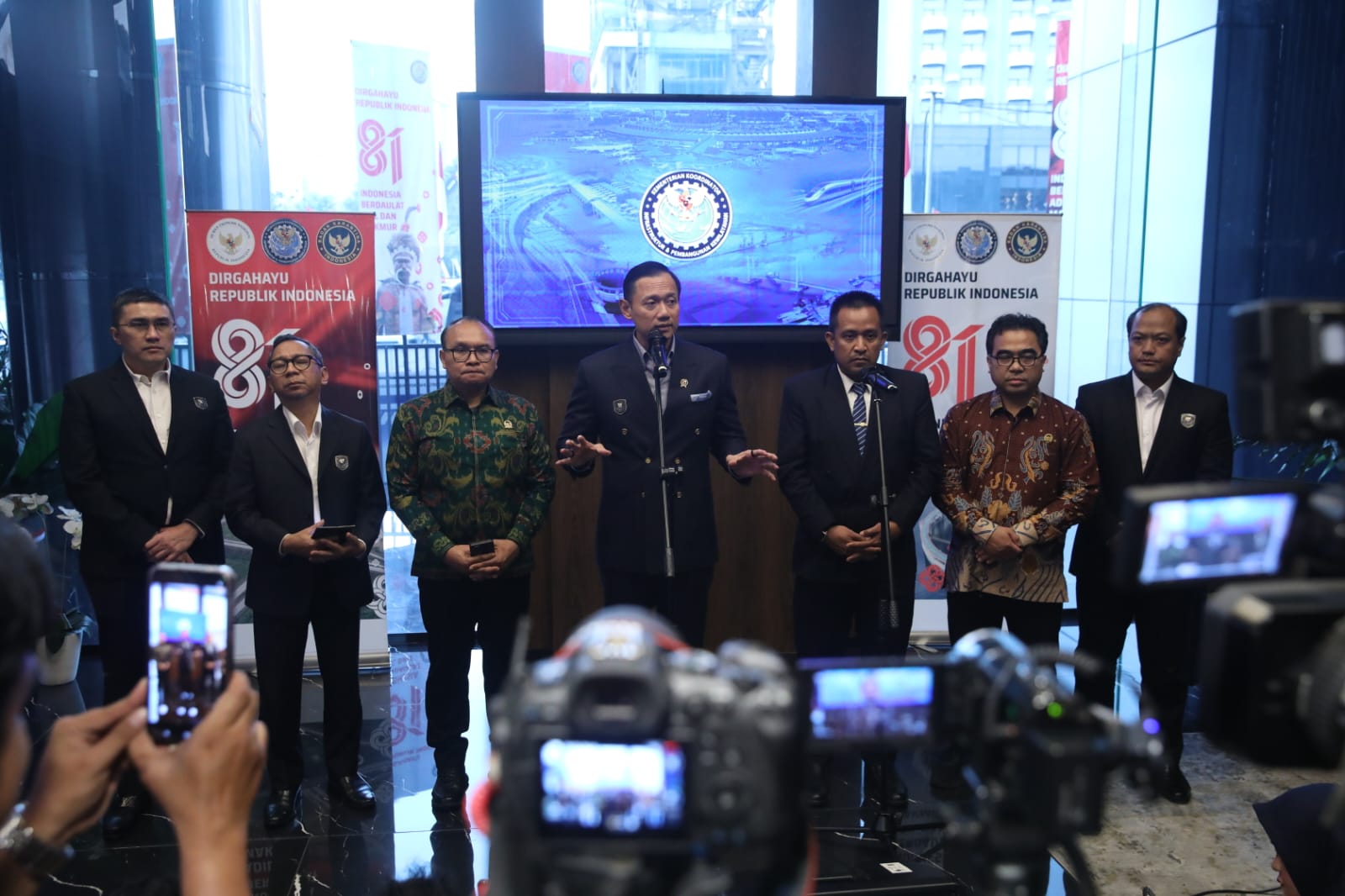 Menko AHY: Kritik dan Laporan Masyarakat Jadi Masukan Penting untuk Perbaikan Pembangunan