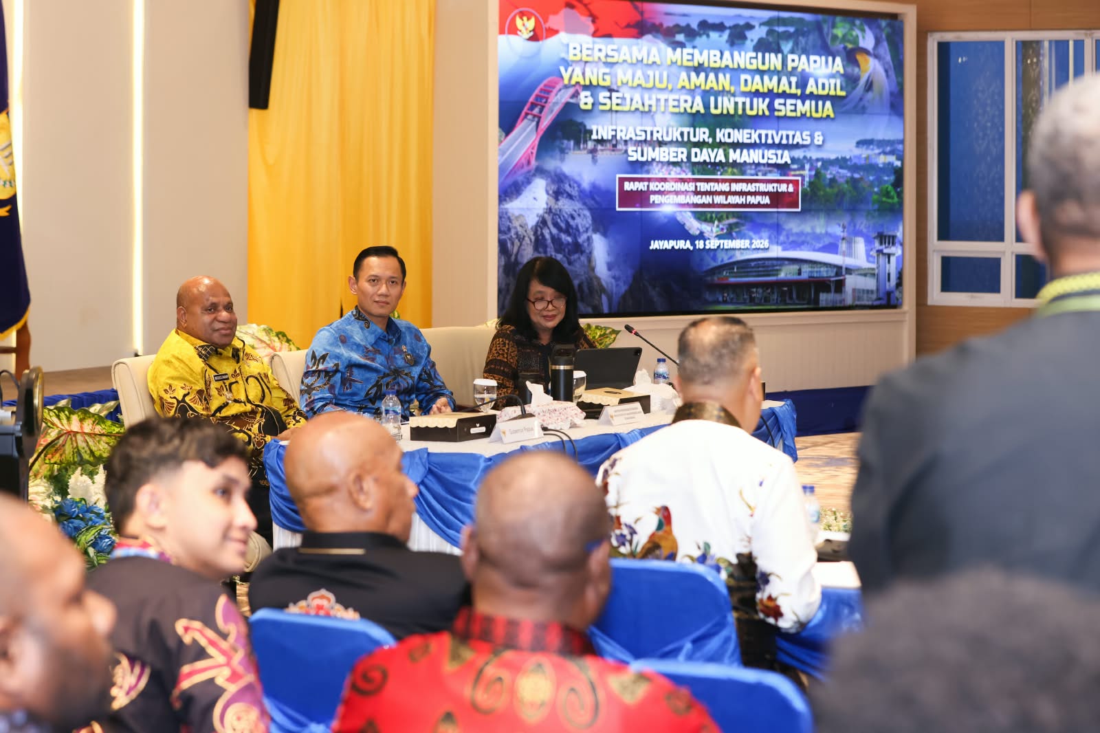 Tingkatkan Kualitas Hidup Masyarakat Papua, Menko AHY Tegaskan Pentingnya Penguatan Infrastruktur Dasar dan SDM