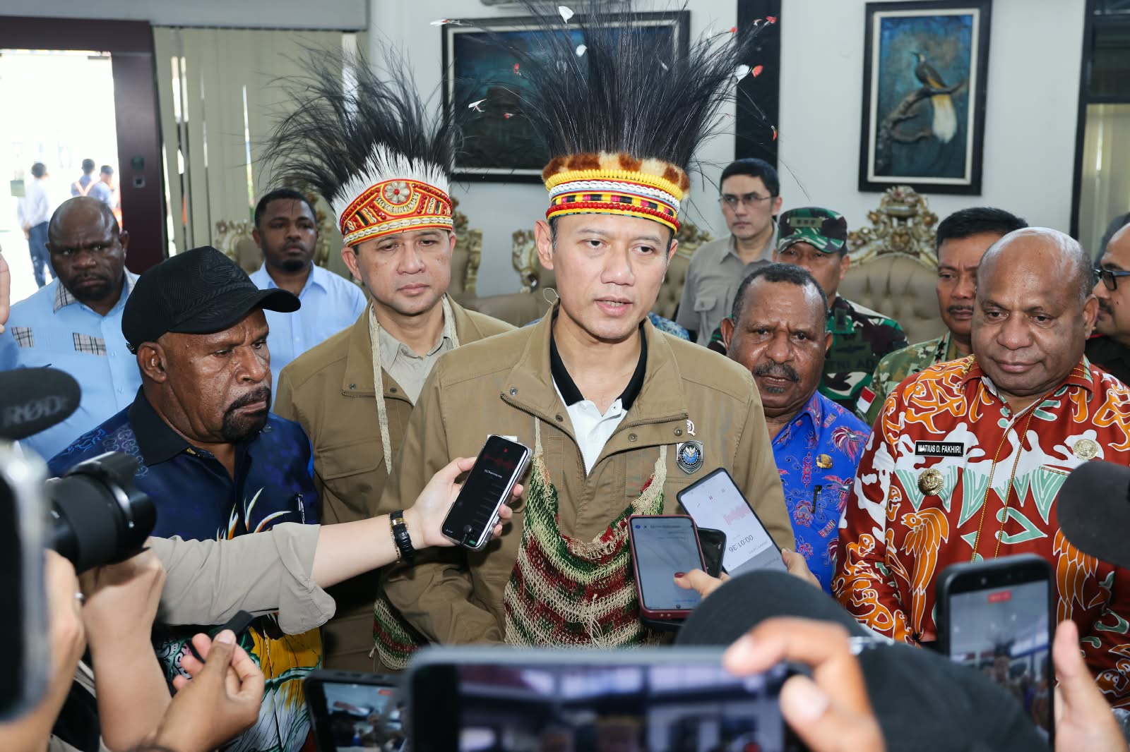 Tiba di Papua, Menko AHY Tekankan Percepatan Pembangunan Infrastruktur dan Konektivitas Antarwilayah