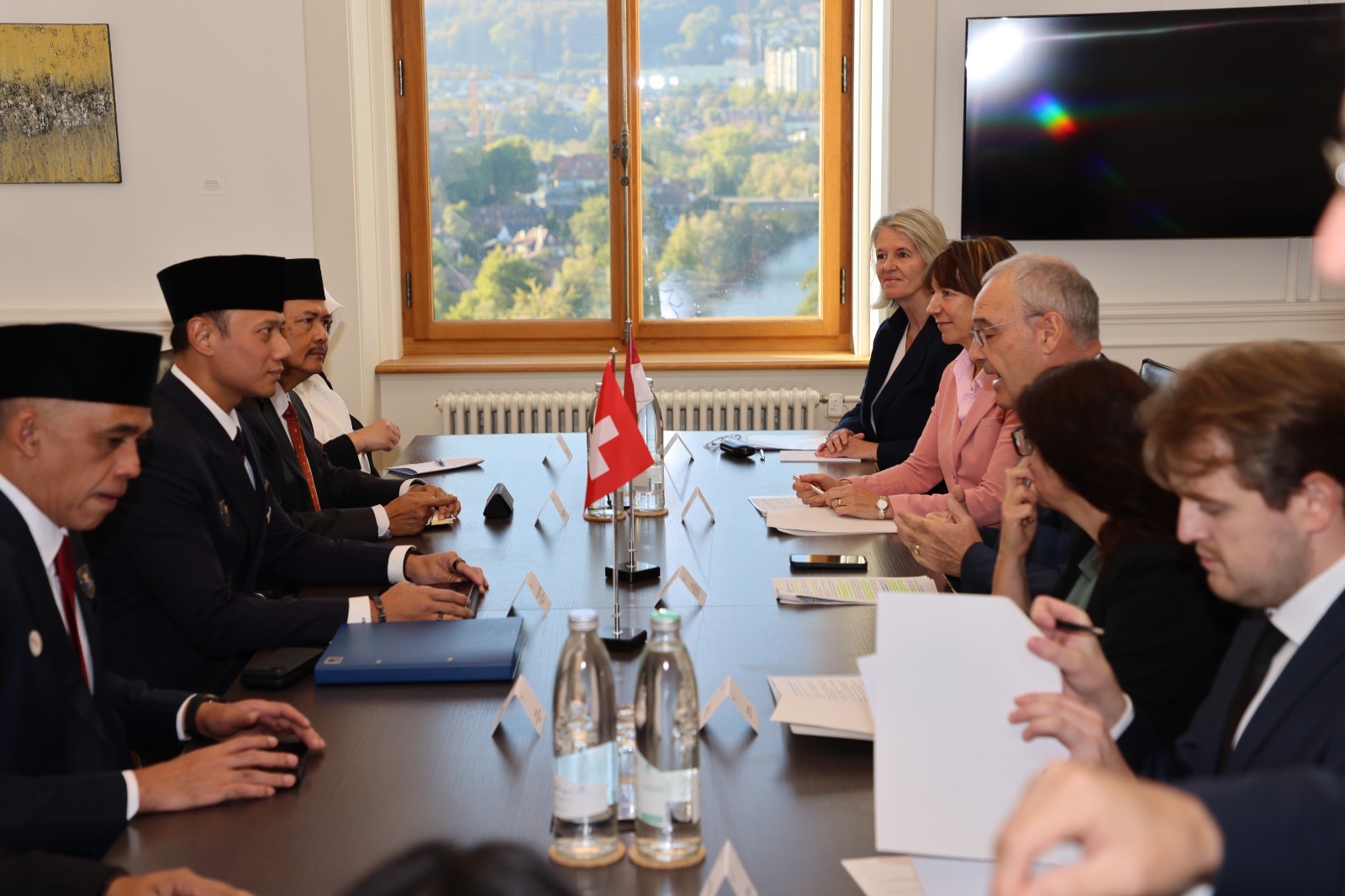 Menko AHY Dorong Penguatan Kerja Sama Air, Energi, dan Konektivitas Indonesia–Swiss